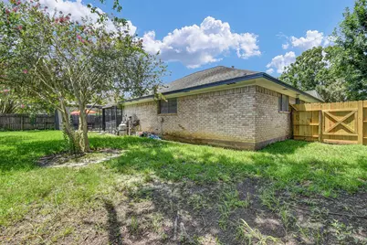 110 Buttercup Street, Lake Jackson, TX 77566 - Photo 38