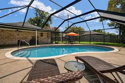 110 Buttercup Street, Lake Jackson, TX 77566 - Photo 34