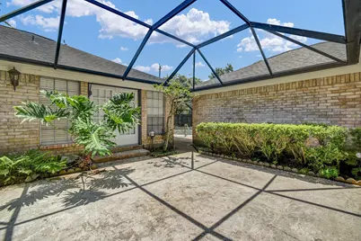 110 Buttercup Street, Lake Jackson, TX 77566 - Photo 36
