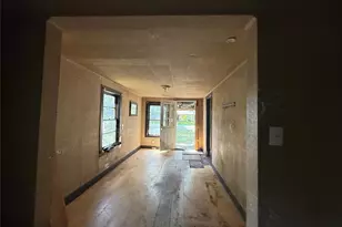 208 W Jordan St, Alvin, TX 77511 - Photo 8