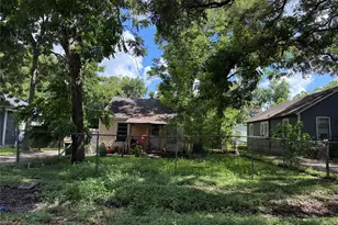 208 W Jordan St, Alvin, TX 77511 - Photo 6