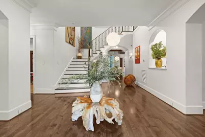 4005 Chatham Lane, Houston, TX 77027 - Photo 2