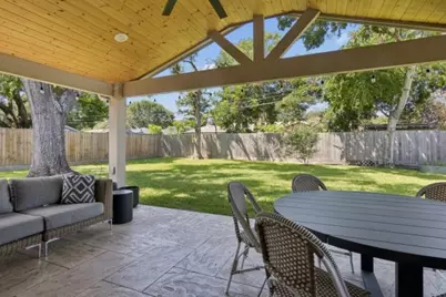5102 Creekbend Drive, Houston, TX 77035 - Photo 22