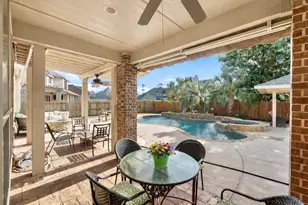 14318 Red Creek Cove Ln, Humble, TX 77396 - Photo 12