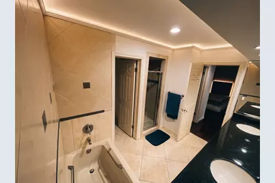 3350 McCue Road #1703, Houston, TX 77056 - Photo 8