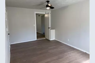 2005 Glasshouse Street, Beaumont, TX 77703 - Photo 16
