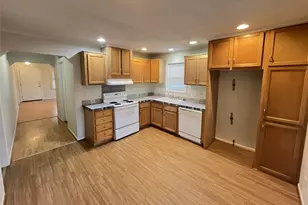 10214 Berrybriar Ln, Tomball, TX 77375 - Photo 2