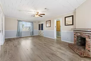 704 Cook Rd, Winnie, TX 77665 - Photo 8