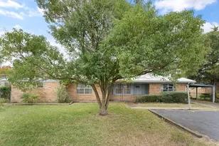 704 Cook Rd, Winnie, TX 77665 - Photo 2