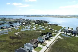 806 93rd St, Galveston, TX 77554 - Photo 30