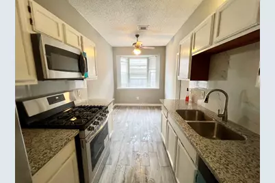 8035 Trail Side Drive, Houston, TX 77040 - Photo 8