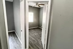 8035 Trail Side Dr, Houston, TX 77040 - Photo 10