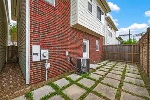1769 Aden Dr, Houston, TX 77003 - Photo 22