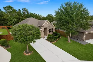 120 Crinium Lily Ct, Montgomery, TX 77316 - Photo 2