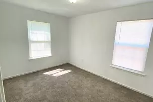 7331 Dunkirk Rd, Houston, TX 77033 - Photo 8