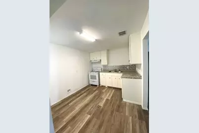 7331 Dunkirk Road, Houston, TX 77033 - Photo 2