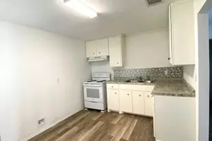 7331 Dunkirk Rd, Houston, TX 77033 - Photo 2