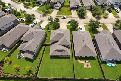 12630 Pirate Bend Drive, Texas City, TX 77568 - Photo 6
