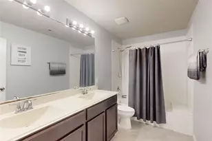 12630 Pirate Bend Dr, Texas City, TX 77568 - Photo 24