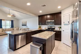 12630 Pirate Bend Dr, Texas City, TX 77568 - Photo 12