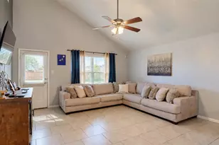 12630 Pirate Bend Dr, Texas City, TX 77568 - Photo 10