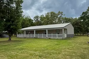 107 County Rd 409, Sweeny, TX 77480 - Photo 2