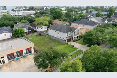 2107 W Main Street, Houston, TX 77098 - Photo 10