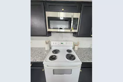 10047 Emerald Creek Drive, Houston, TX 77070 - Photo 12