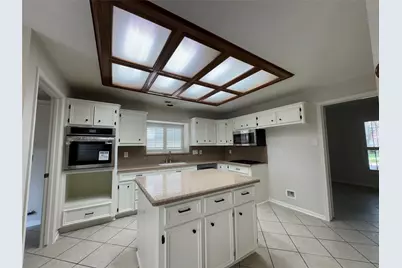6926 Hearthside Drive, Sugar Land, TX 77479 - Photo 14