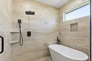 214 Manor Ave, Arcola, TX 77583 - Photo 6