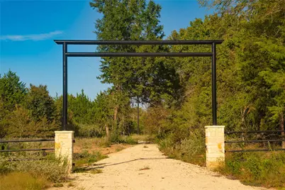 12424 Red Hill Rd Road, Hearne, TX 77859 - Photo 14