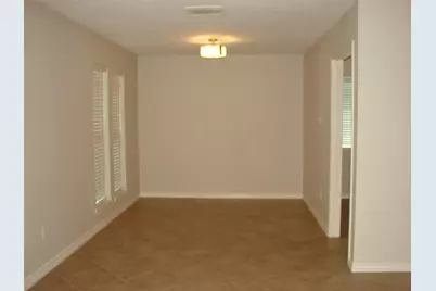 7010 Buchanan Drive, Richmond, TX 77469 - Photo 2