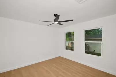 2508 N Houston Drive, La Marque, TX 77568 - Photo 10