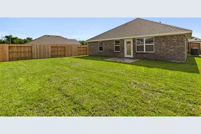 2249 W Post Oak Circle, Dayton, TX 77525 - Photo 22