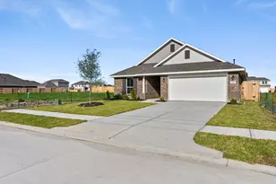 2249 W Post Oak Cir, Dayton, TX 77525 - Photo 2