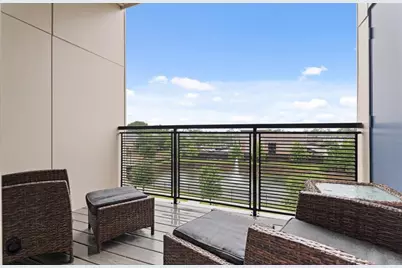 6804 Westview Drive #1307, Houston, TX 77055 - Photo 16