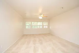 666 S Ripple Creek Dr, Houston, TX 77057 - Photo 8