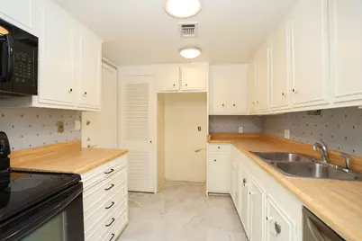 666 S Ripple Creek Drive #666, Houston, TX 77057 - Photo 12