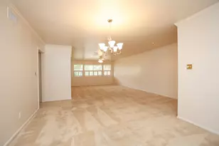 666 S Ripple Creek Dr, Houston, TX 77057 - Photo 16