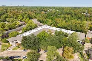 666 S Ripple Creek Dr, Houston, TX 77057 - Photo 48