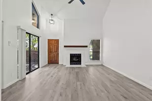 16532 Holly Trail Dr, Houston, TX 77058 - Photo 6