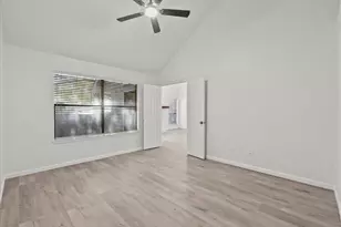 16532 Holly Trail Dr, Houston, TX 77058 - Photo 18