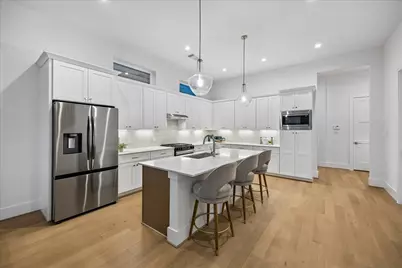 1524 W 21st St, Houston, TX 77008 - Photo 2