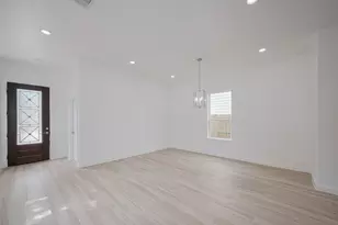 7307 W Knoll St, Houston, TX 77028 - Photo 6
