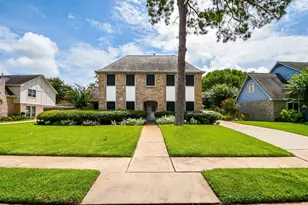 1002 Mill Run Dr, Sugar Land, TX 77498 - Photo 1