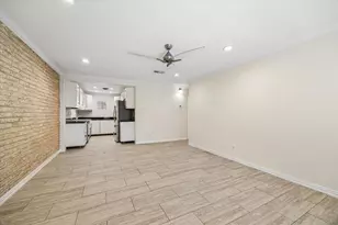 216 Marshall St, Houston, TX 77006 - Photo 1