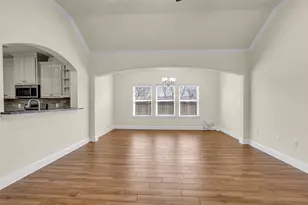 323 Texas Ave, Arcola, TX 77583 - Photo 6