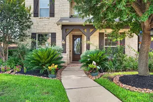 18202 Wedgewood Bluff Ct, Spring, TX 77379 - Photo 2