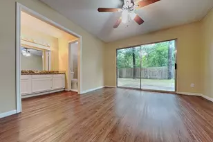 11 Brentwood Oaks Ct, The Woodlands, TX 77381 - Photo 10