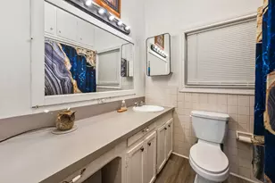 945 N Travis St, Liberty, TX 77575 - Photo 16